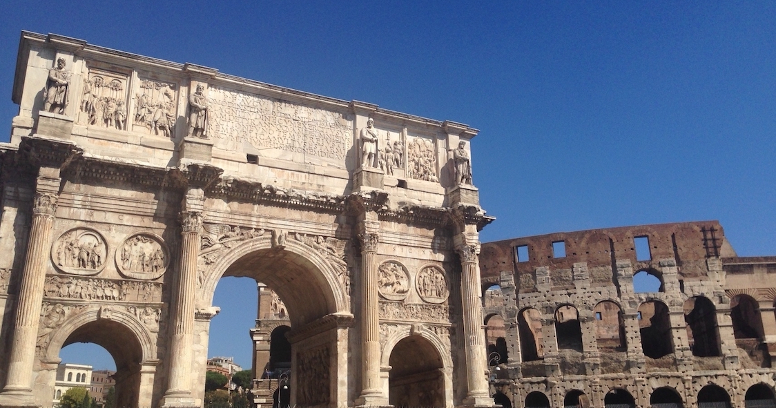 Rome moderne : première ville de l'Europe, avec toutes ses magnificences et  ses delices  . dePefaro. Sortant de cette Eglife par la pe-tite porte 5  6c faifant le tour de cellede